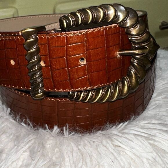 Donald J Pliner leather croc belt with bronze twist ornate buckle sz L main image 7